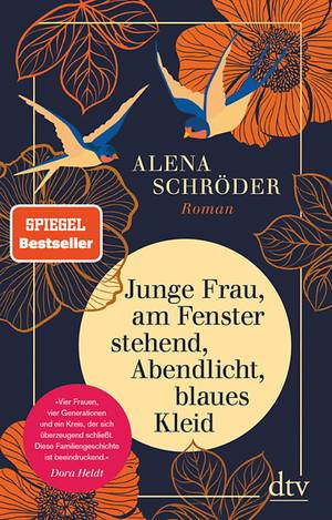 Junge Frau, am Fenster stehend, Abendlicht, blaues Kleid (Alena Schröder)